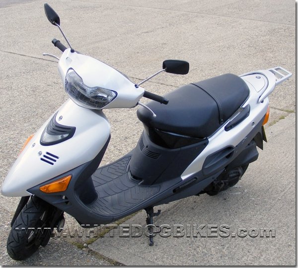 scooter suzuki 125