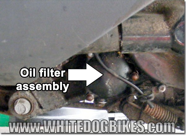 AN125 oil filter location