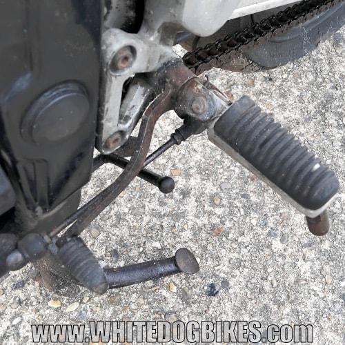 Fazer 600 gear change pedal on the bike