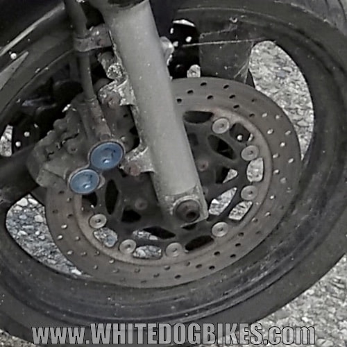 Yamaha Fazer 600 4 pot front brake caliper on the bike