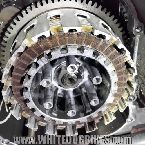 Fazer 600 clutch basket inside the engine