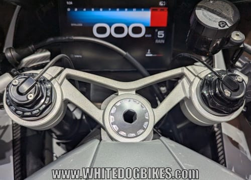 Manx R 8 inch digital dash
