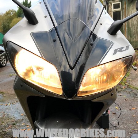 Yamaha R1 headlight on