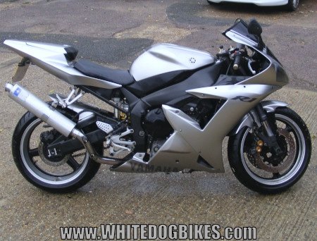 YZF-R1 right side
