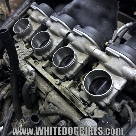 YZF-R1 throttle bodies