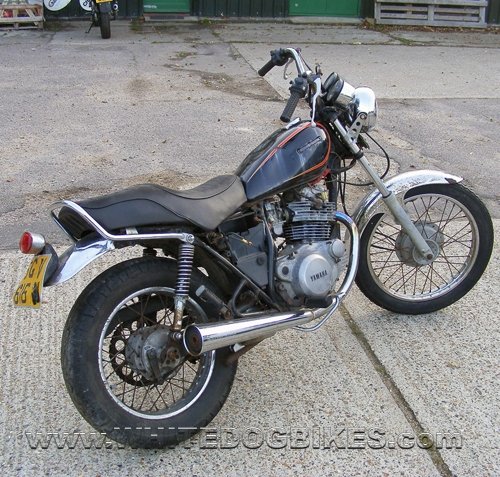 Yamaha SR250 side/back