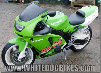 ZX6R Ninja side view