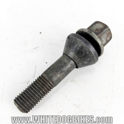 R1100RT back wheel bolt