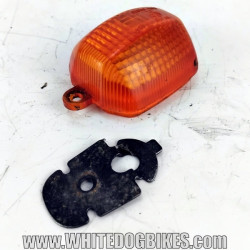 OEM Yamaha FZS600 Fazer right front indicator lense and bracket