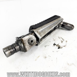 OEM Yamaha FZS600 Fazer used right front footpeg with rubber pad