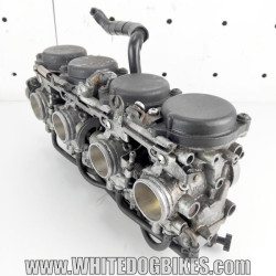 Genuine Yamaha FZS600 Fazer used complete set of carbs removed from the bike