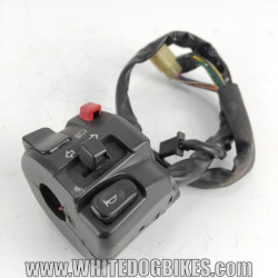 OEM Yamaha FZS600 Fazer used left switchgear controls with indicator, light, horn and passing switch