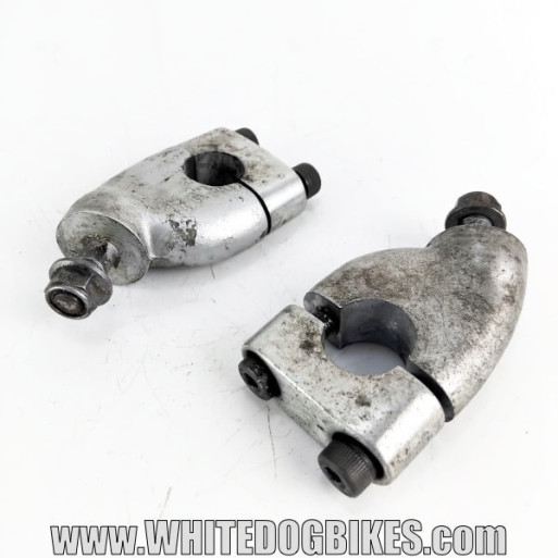 OEM Yamaha FZS600 Fazer used top fork yoke handlebar risers for 22mm handlebars