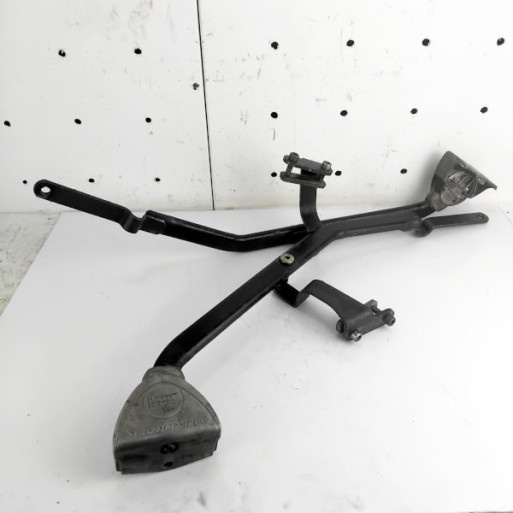 Genuine Yamaha FZS600 Fazer used Givi rear topbox arms with Monokey fittings