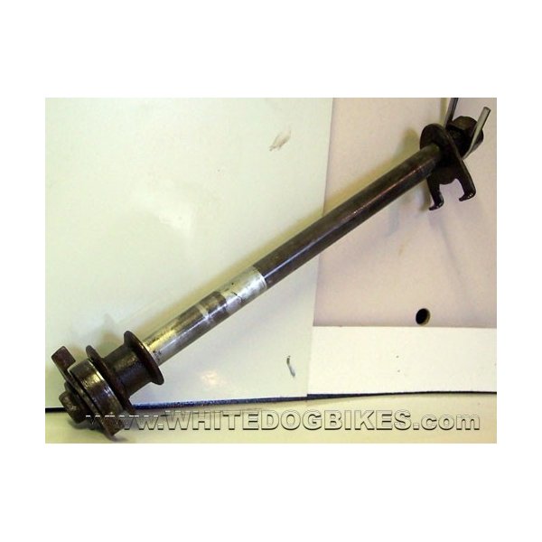 1998 Suzuki GS500E-W Rear Wheel Spindle