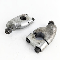 OEM Yamaha FZS600 Fazer used top fork yoke handlebar risers for 22mm handlebars