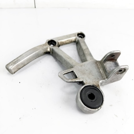 OEM Yamaha FZS600 Fazer used right pillion peg hanger with exhaust mount