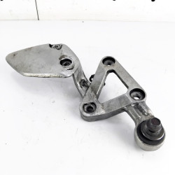 OEM Yamaha FZS600 Fazer used right front peg hanger in silver