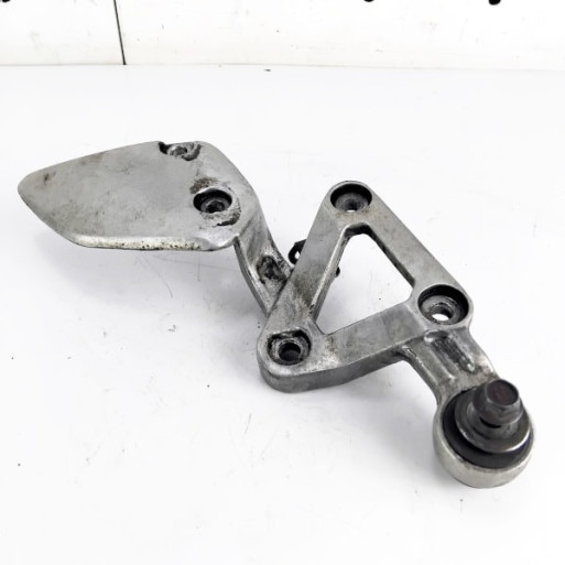 OEM Yamaha FZS600 Fazer used right front peg hanger in silver