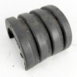 Yamaha FZS600 Fazer Fuel Tank Rubbers | Quality Used Motorcycle Part