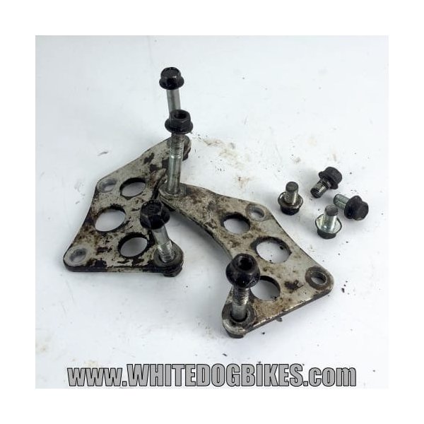 XJ600 Diversion engine bolts and bracket