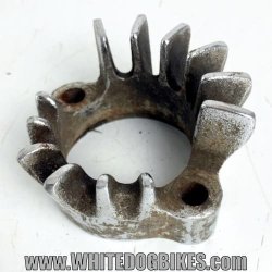 Long fin exhaust collar