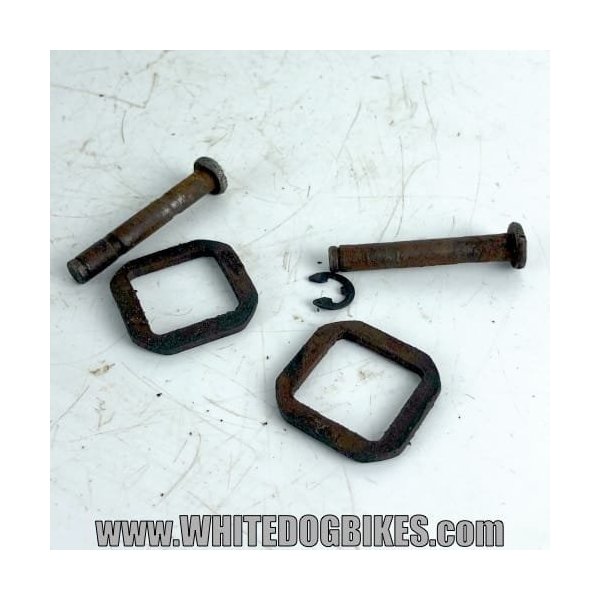ER5 pillion footpeg pins