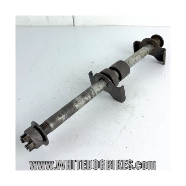 ER5 rear wheel spindle