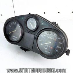 Trophy 900 clocks