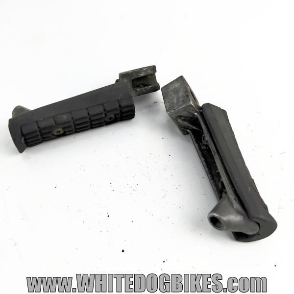 Trophy 900 pillion footpegs