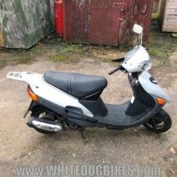Suzuki AN125 Scooter - Cheap project bike - Spares or repair - Whitedogbikes