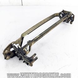 NT650V right catch mechanism