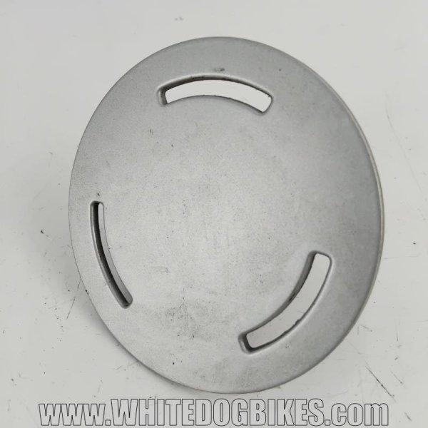 R1100RT rear wheel center
